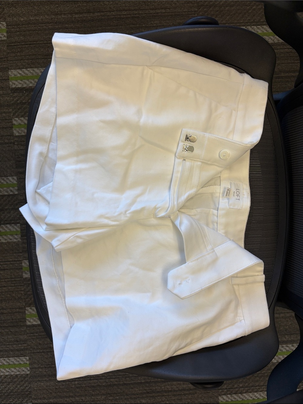 LOFT White Pull-On Chino Shorts